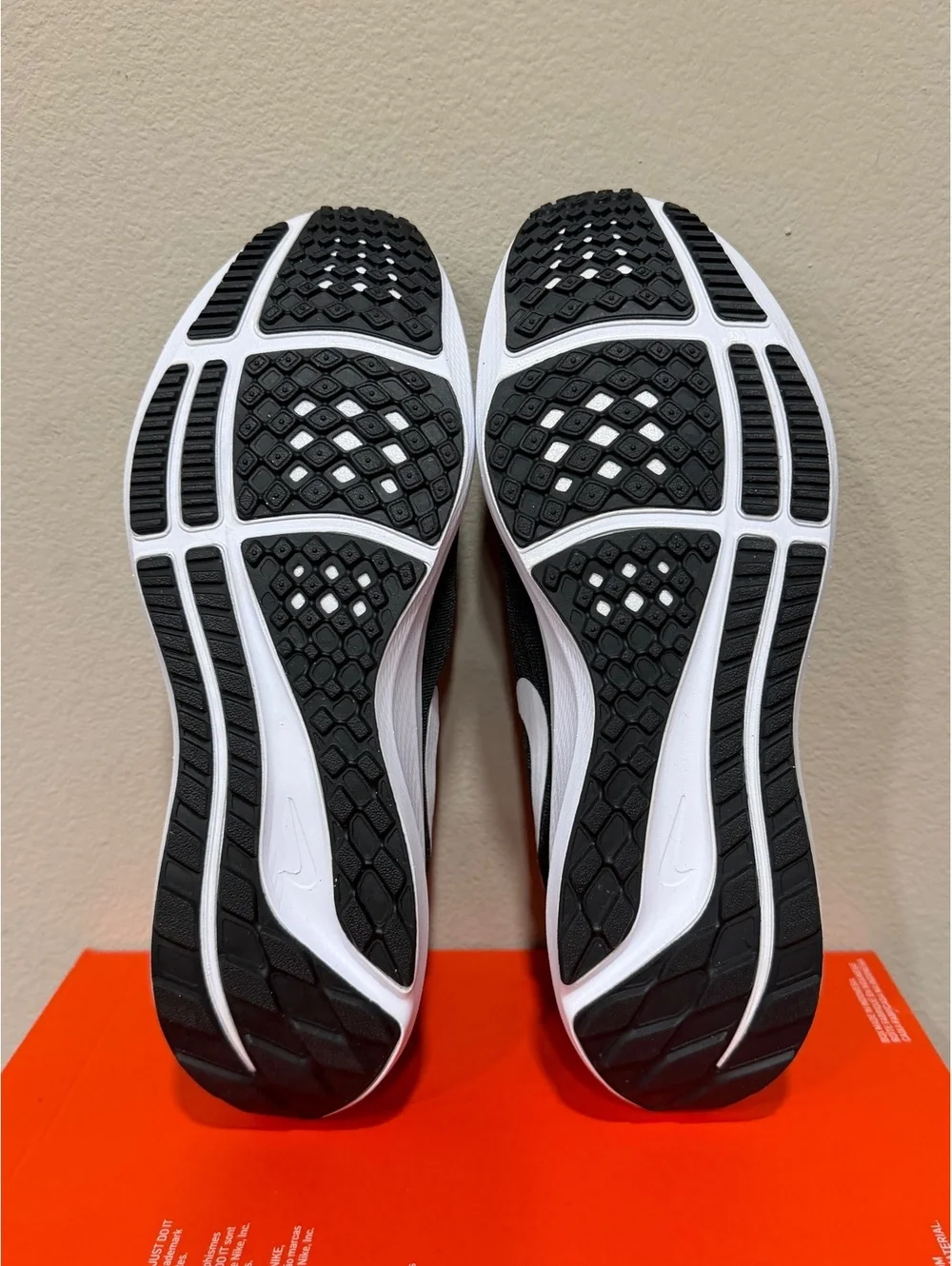 Size 9 - Nike Air Zoom Pegasus 39 Black Dark Smoke Grey